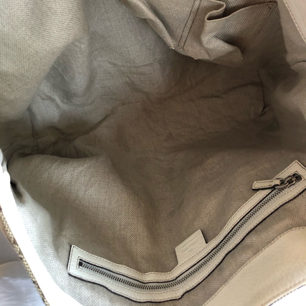 GG Canvas Medium Icon Bit Tote - Picture 6 of 11